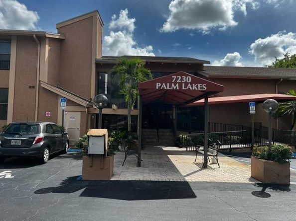 7320 Lake Circle Dr 407, Margate FL 33063