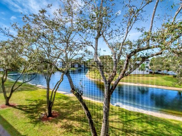 15461 Pembridge Drive 311, Delray Beach FL 33484