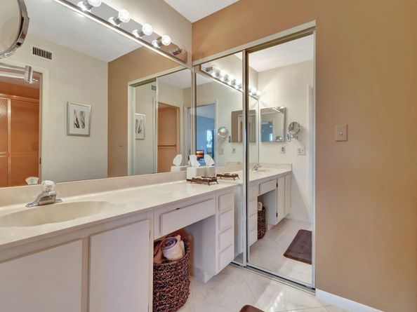 15461 Pembridge Drive 311, Delray Beach FL 33484