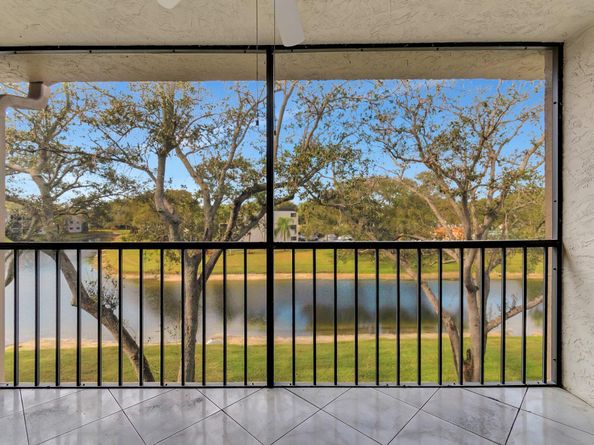 15461 Pembridge Drive 311, Delray Beach FL 33484
