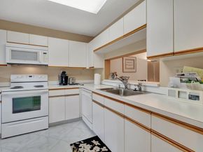 15461 Pembridge Drive 311, Delray Beach FL 33484