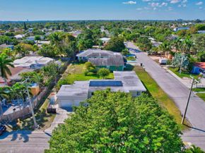 609 16th Avenue N, Lake Worth Beach FL 33460