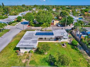 609 16th Avenue N, Lake Worth Beach FL 33460