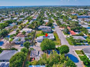 609 16th Avenue N, Lake Worth Beach FL 33460