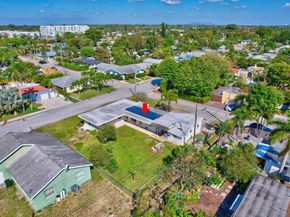 609 16th Avenue N, Lake Worth Beach FL 33460