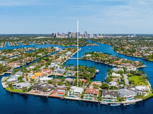 68 Isla Bahia Drive, Fort Lauderdale FL 33316
