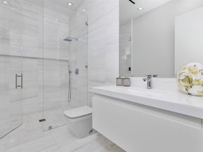 68 Isla Bahia Drive, Fort Lauderdale FL 33316
