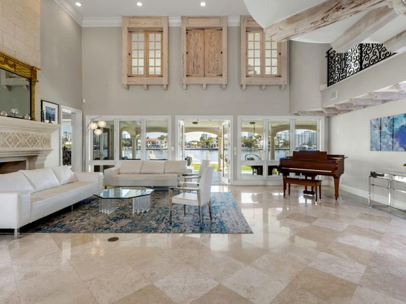 2301 Aqua Vista Blvd, Fort Lauderdale FL 33301
