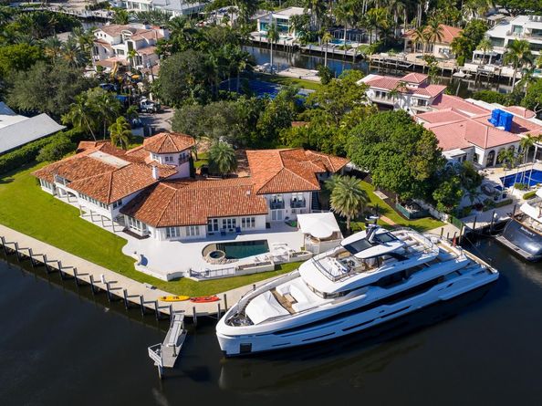 2301 Aqua Vista Blvd, Fort Lauderdale FL 33301