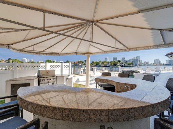 2301 Aqua Vista Blvd, Fort Lauderdale FL 33301