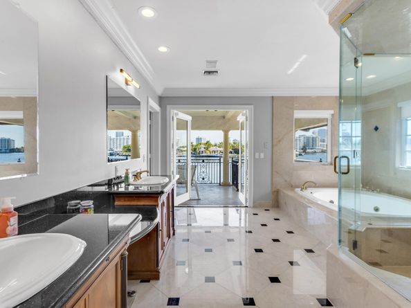 2301 Aqua Vista Blvd, Fort Lauderdale FL 33301