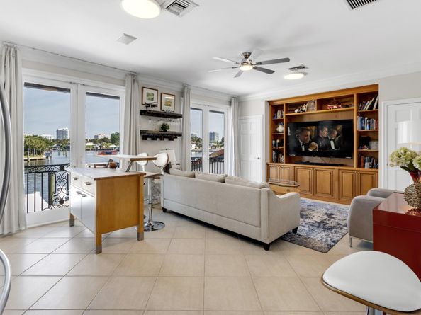 2301 Aqua Vista Blvd, Fort Lauderdale FL 33301