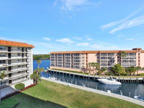 2871 N Ocean Blvd R544, Boca Raton FL 33431