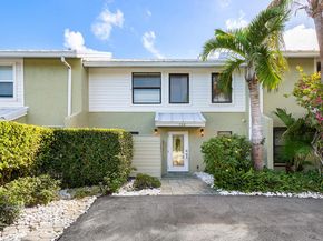 720 Mariners Way, Boynton Beach FL 33435