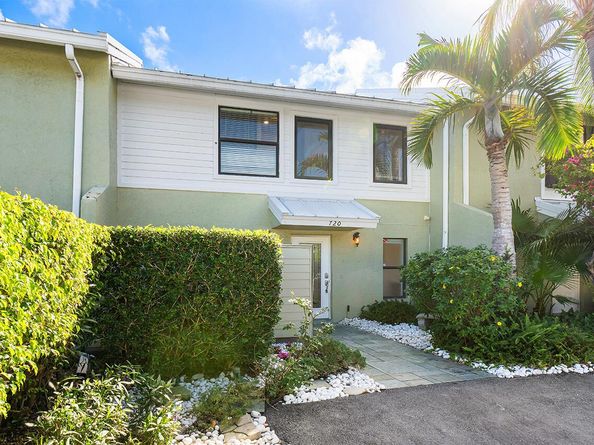 720 Mariners Way, Boynton Beach FL 33435