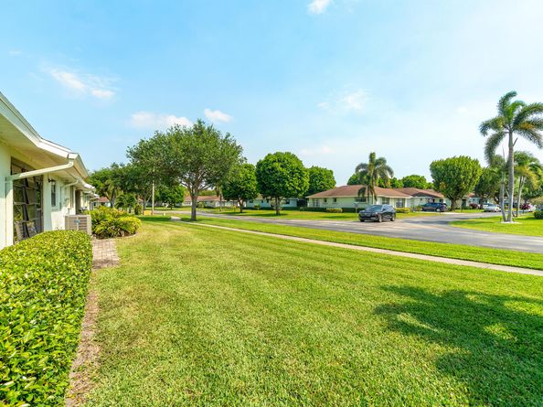 9885 Orchid Tree Trail B, Boynton Beach FL 33436