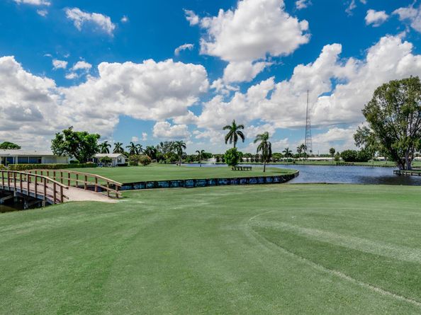 2198 SW 12th Avenue, Boynton Beach FL 33426