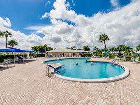 2198 SW 12th Avenue, Boynton Beach FL 33426