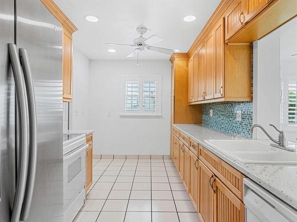 2198 SW 12th Avenue, Boynton Beach FL 33426