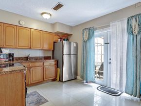 400 SW 14th Pl, Deerfield Beach FL 33441