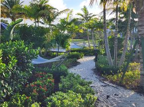 4422 S Silverwood Ln, Fort Lauderdale FL 33309