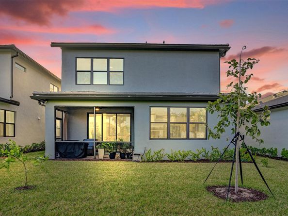 4422 S Silverwood Ln, Fort Lauderdale FL 33309