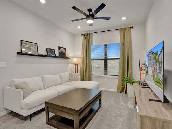 4422 S Silverwood Ln, Fort Lauderdale FL 33309