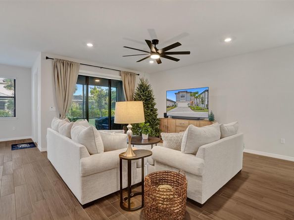 4422 S Silverwood Ln, Fort Lauderdale FL 33309