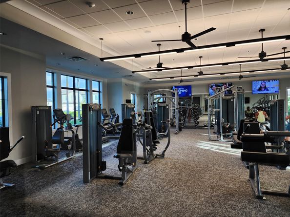 4422 S Silverwood Ln, Fort Lauderdale FL 33309