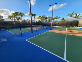 4422 S Silverwood Ln, Fort Lauderdale FL 33309