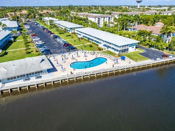 2420 S Federal Highway 19, Boynton Beach FL 33435