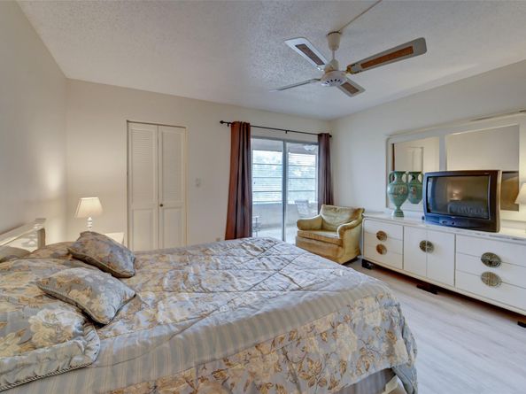 2101 Lucaya Bnd E4, Coconut Creek FL 33066