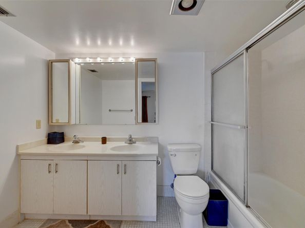 2101 Lucaya Bnd E4, Coconut Creek FL 33066