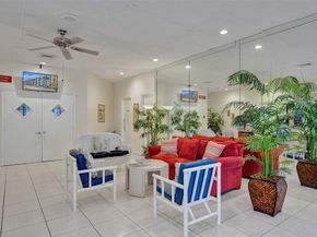 4898 NW 29th Ct 204, Lauderdale Lakes FL 33313