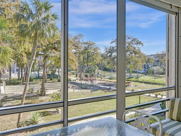 4898 NW 29th Ct 204, Lauderdale Lakes FL 33313