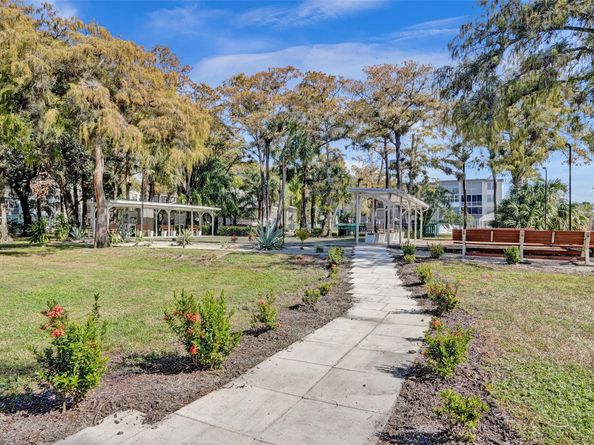 4898 NW 29th Ct 204, Lauderdale Lakes FL 33313