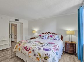 4898 NW 29th Ct 204, Lauderdale Lakes FL 33313