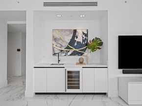 160 Isle Of Venice Dr. 301, Fort Lauderdale FL 33301