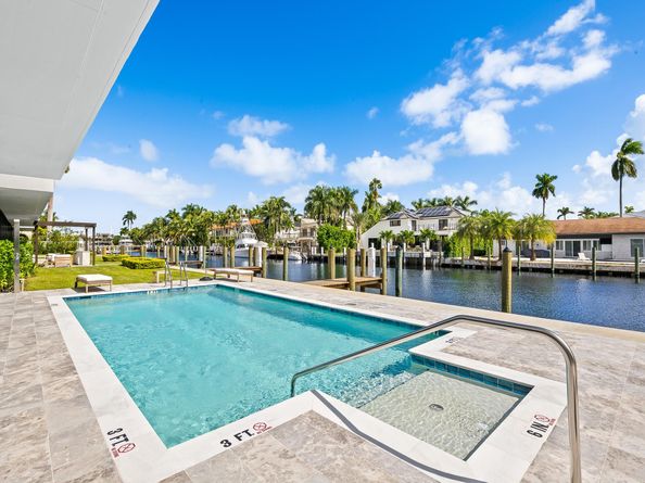 160 Isle Of Venice Dr. 301, Fort Lauderdale FL 33301