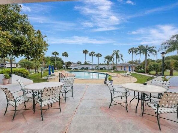 12007 Poinciana Boulevard 102, Royal Palm Beach FL 33411