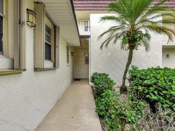 12007 Poinciana Boulevard 102, Royal Palm Beach FL 33411