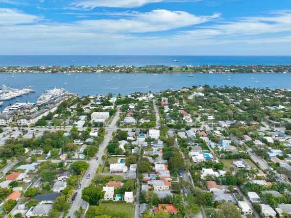 3608 Broadway Avenue, West Palm Beach FL 33407