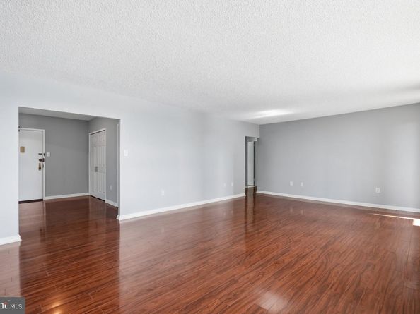 3701 S George Mason Drive 315N, Falls Church VA 22041