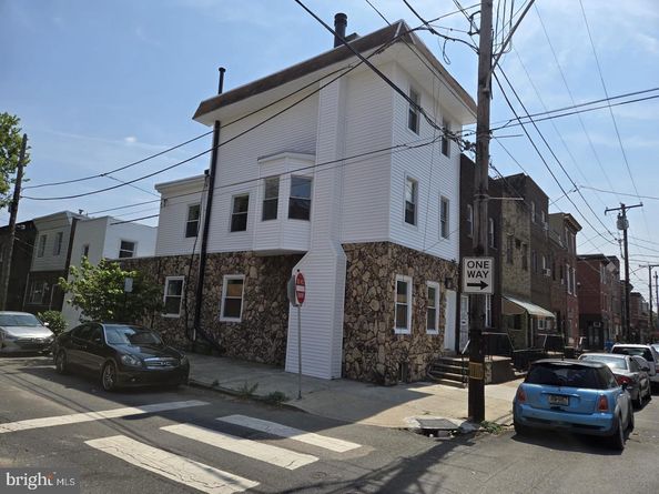 1513 S 10TH Street, Philadelphia PA 19147