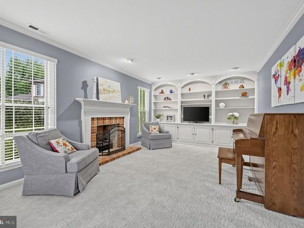 554 Heritage Oak Drive, Yardley PA 19067