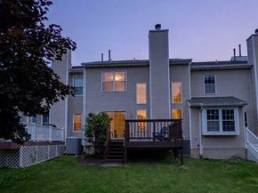 14 Sparrow Walk, Newtown PA 18940