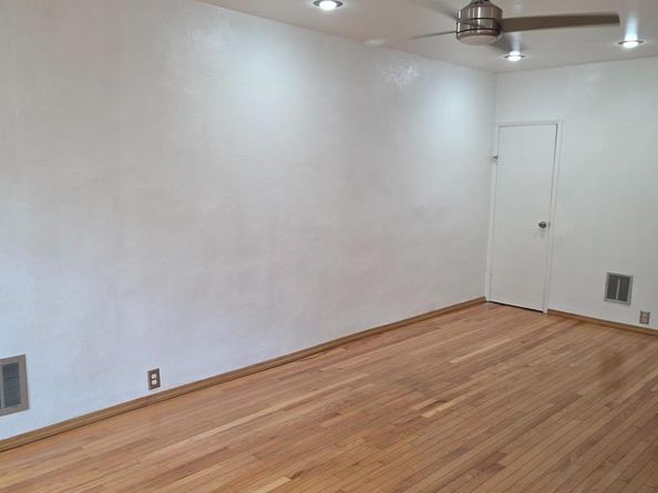 2446 S American Street, Philadelphia PA 19148