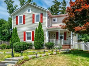 2249 N Wakefield Street N, Arlington VA 22207