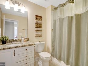 2249 N Wakefield Street N, Arlington VA 22207