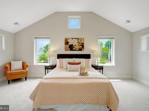 2249 N Wakefield Street N, Arlington VA 22207